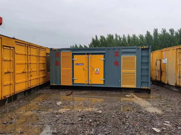 恩施柴油发电机如何判断干式空气滤清器是否需要更换?